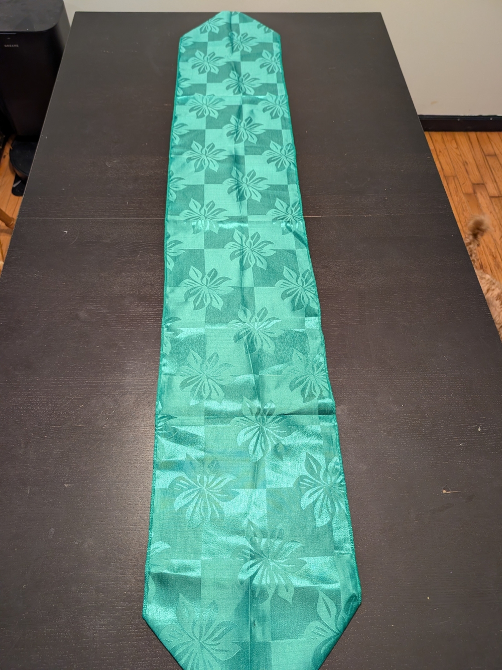 Christmas Green Floral Table Runner - Home Accents